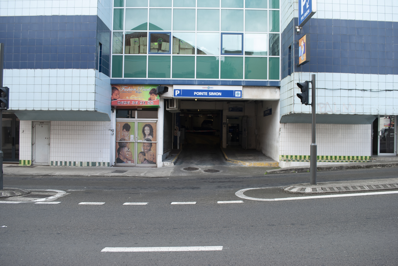 PARKING POINTE SIMON